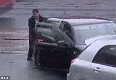 英國(guó)“加霸王油”現(xiàn)象增多 警方公布照片勸嫌犯收手