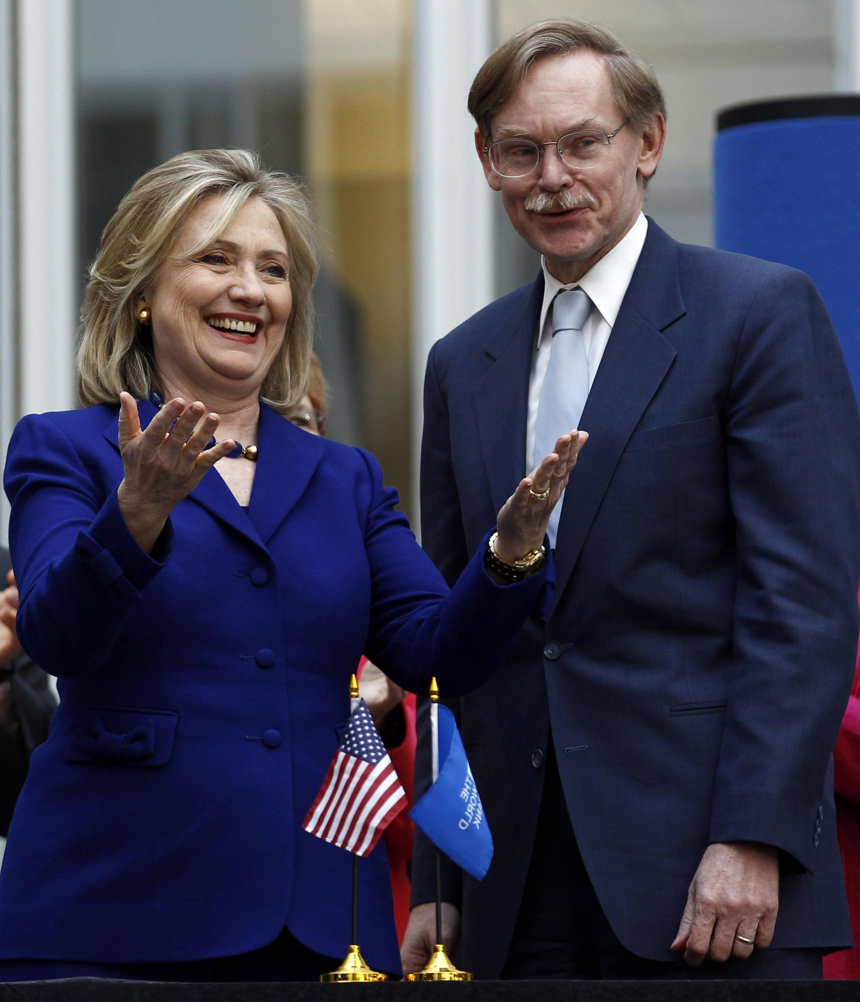 希拉里有意競(jìng)選世行行長(zhǎng)?美國(guó)高官緊急出面否認(rèn)