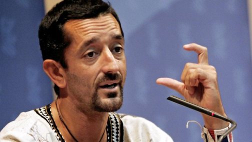 通宵手術(shù)14個小時 西班牙醫(yī)生完成全球首例雙腿移植手術(shù)