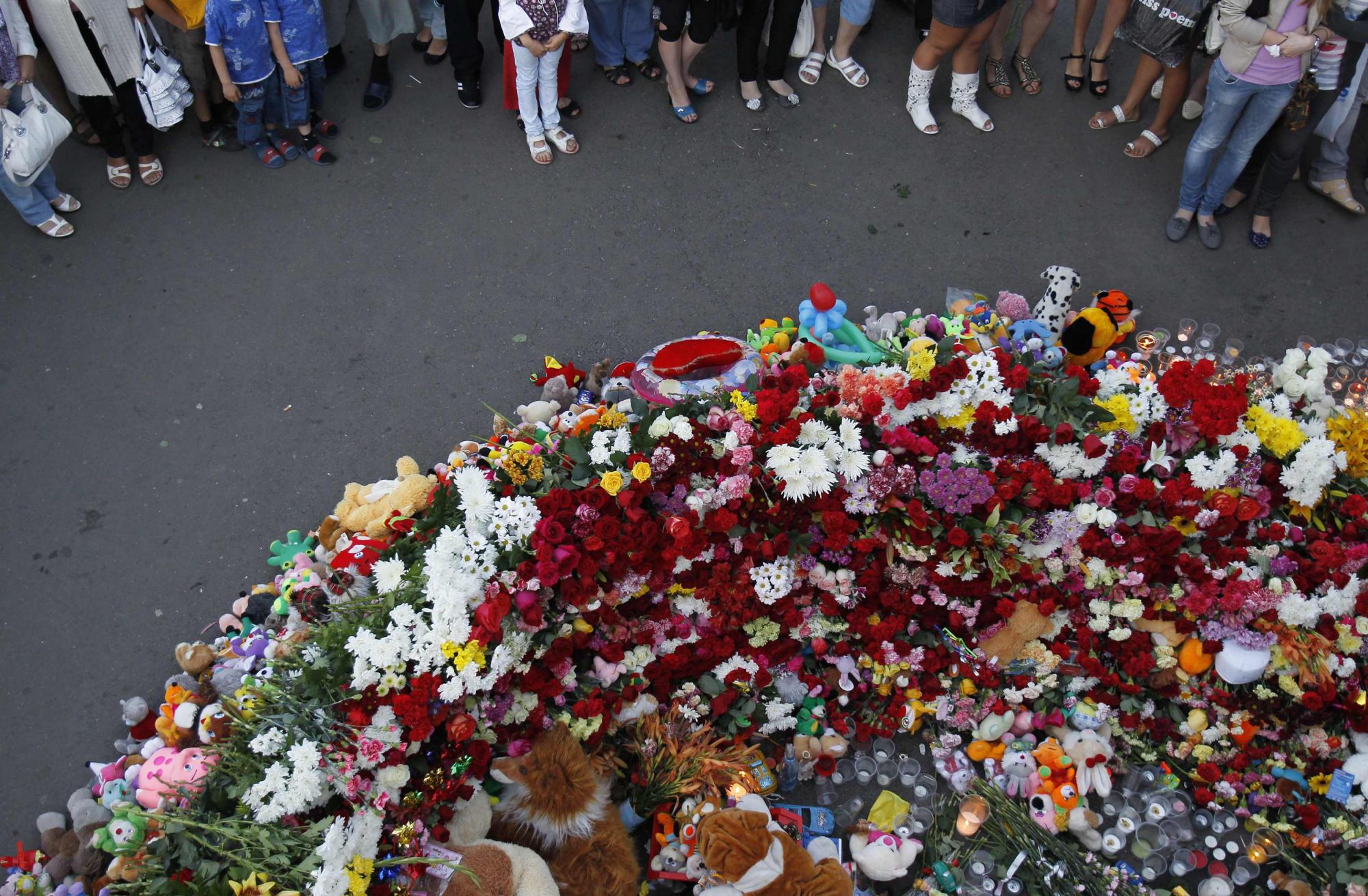 俄沉船事故責(zé)任人被捕 艙內(nèi)大量?jī)和w慘不忍睹