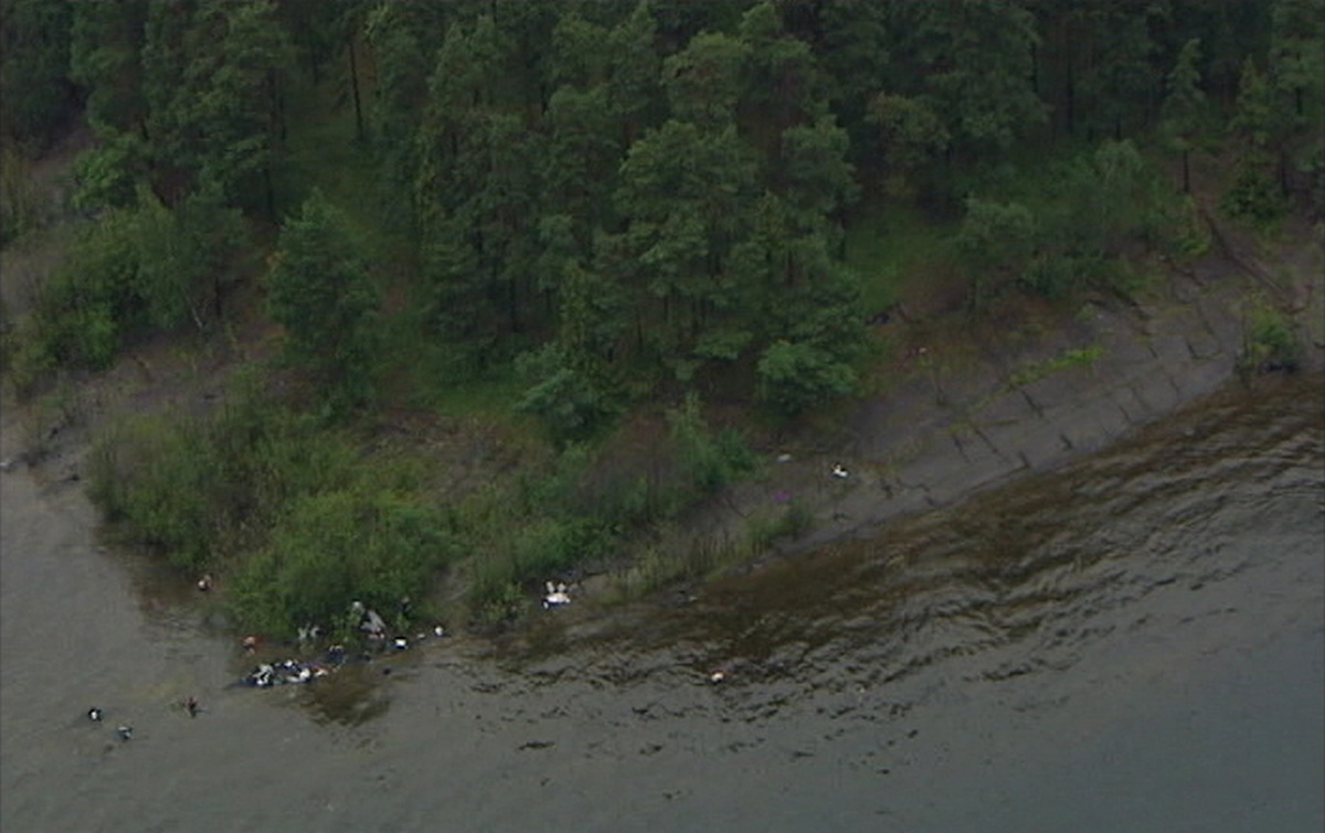 于特島:85名夏令營青少年命喪血腥屠殺