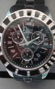 英國(guó)國(guó)防部“砸鍋賣鐵”湊經(jīng)費(fèi) 007佩戴手表難逃厄運(yùn)