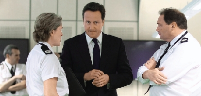 eBay聯(lián)手英警方抓捕銷贓人 反思者稱英國需要“大棒”