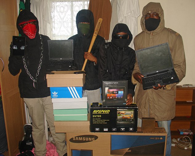 eBay聯(lián)手英警方抓捕銷贓人 反思者稱英國需要“大棒”