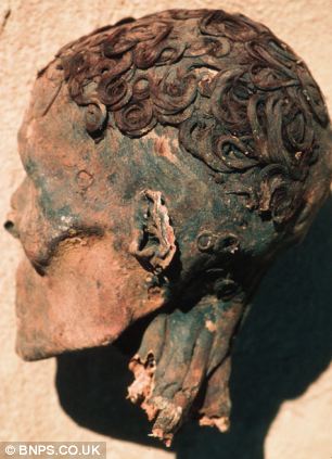 研究顯示古埃及人也美發(fā) 打卷定型一應(yīng)俱全