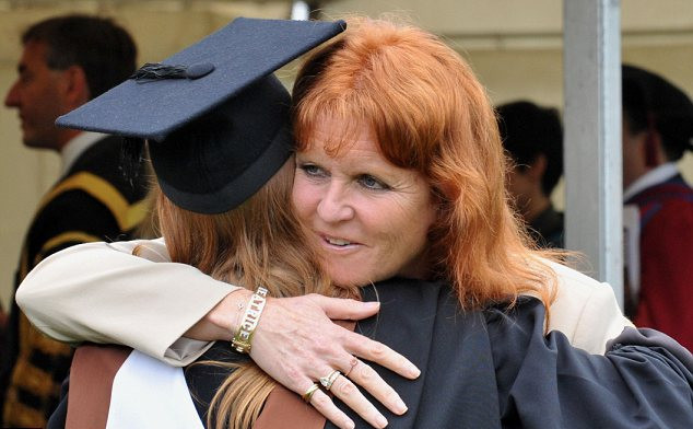 英女王最疼愛孫女大學(xué)畢業(yè) 不愁工作先到慈善機構(gòu)實習