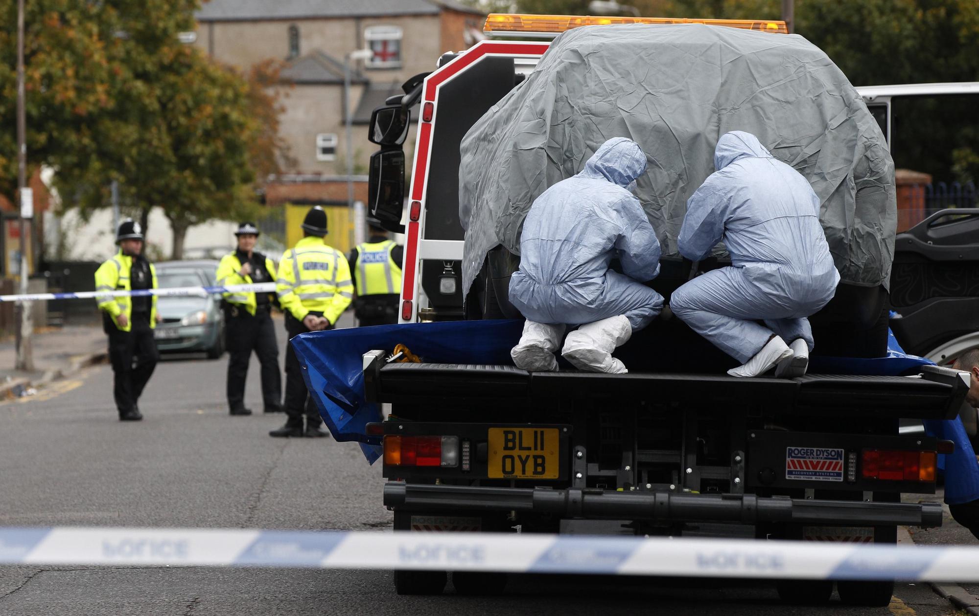 英國(guó)挫敗年內(nèi)最大恐怖陰謀 本土出生的6男1女被捕