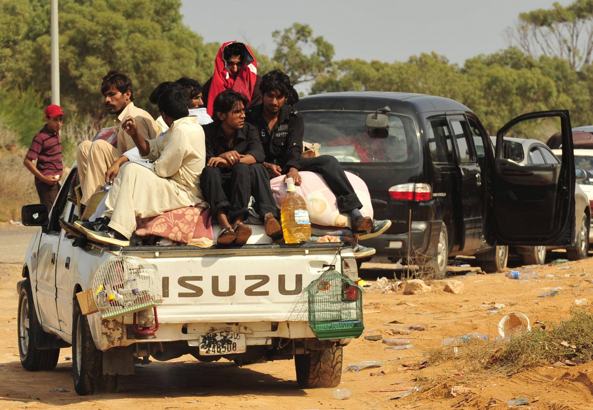 美將領(lǐng)稱北約利比亞行動接近完成 查韋斯為卡扎菲祈禱