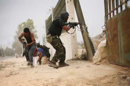 利當局稱已攻下蘇爾特大學 市內激戰(zhàn)仍繼續(xù)(圖)