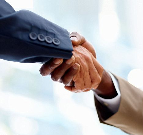 最新調(diào)查：20%求職者或因握手無力導(dǎo)致面試失敗