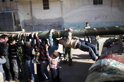 圖說(shuō)敘利亞：戰(zhàn)火中的悲與歡