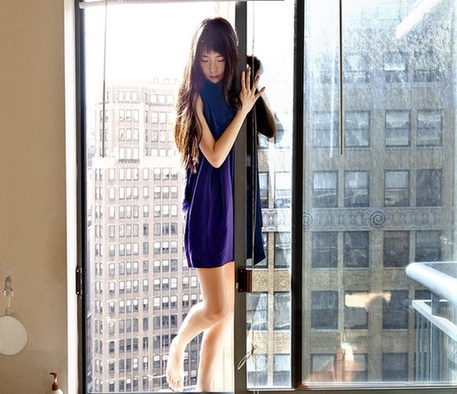 組圖：韓女藝術(shù)家摩天大樓邊緣營造搖搖欲墜刺激感