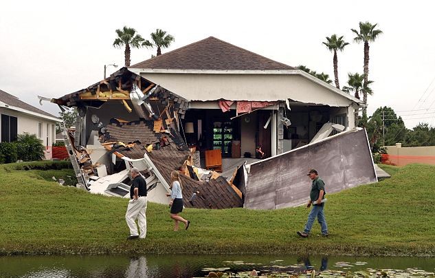 美佛羅里達州再現(xiàn)“天坑” 男子熟睡中被“吞噬”恐已喪生