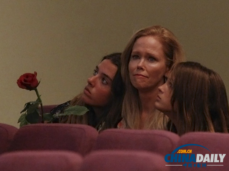 高清組圖：美學(xué)校悼念韓亞客機(jī)墜機(jī)事件遇難中國(guó)女生