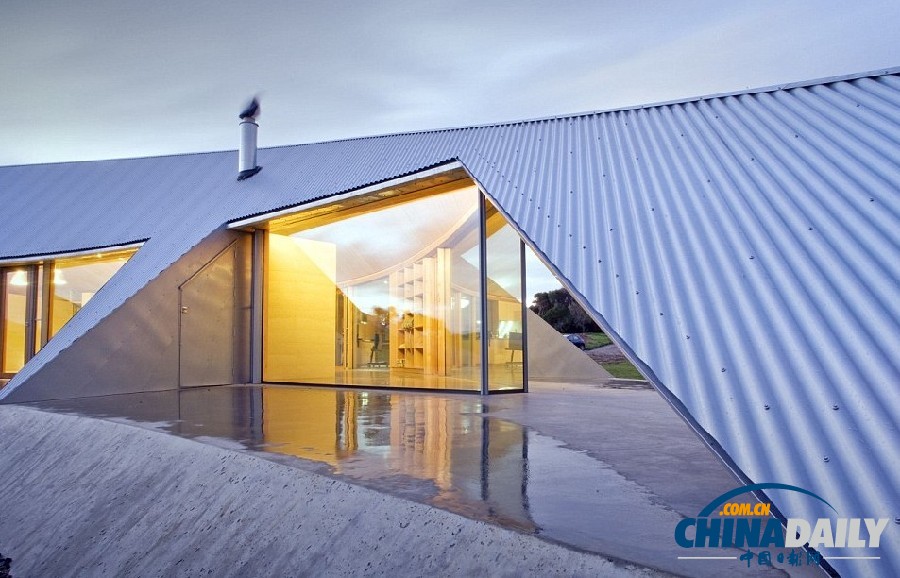 澳親自然別墅造型獨(dú)特 酷似隱形轟炸機(jī)（高清組圖）