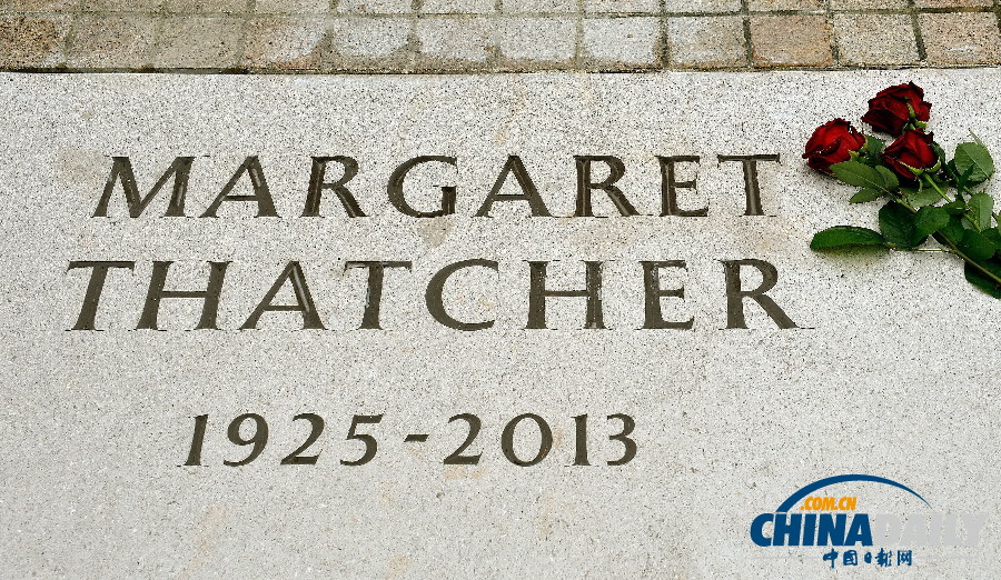 英國：撒切爾夫人骨灰安葬儀式舉行