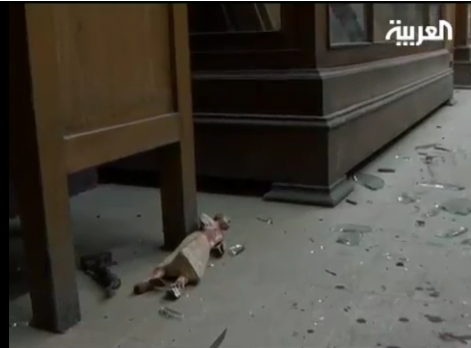 埃及國(guó)家博物館遭“入侵” 兩具木乃伊被“砍頭”