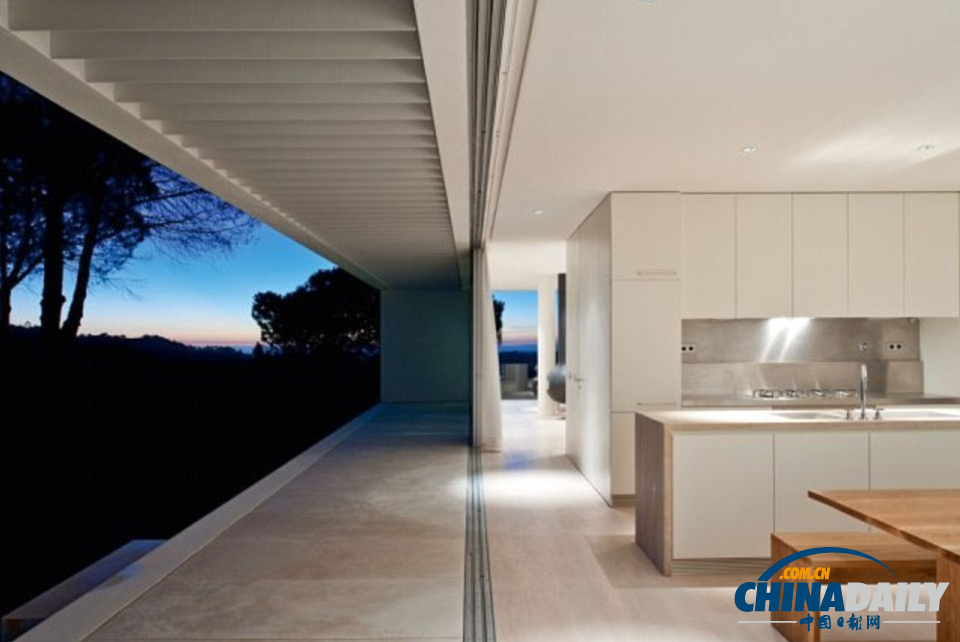 建在山巔或水面：盤(pán)點(diǎn)全球設(shè)計(jì)最獨(dú)特的房屋