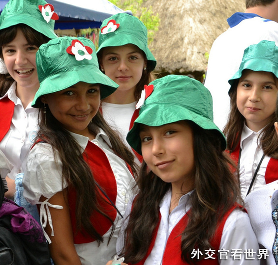 調(diào)皮的小妮（優(yōu)秀獎(jiǎng)）