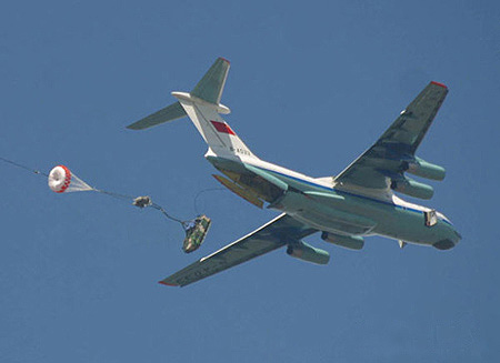 為加強(qiáng)戰(zhàn)略運(yùn)輸能力 我軍裝備大型運(yùn)輸機(jī)迫在眉睫