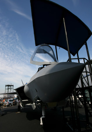 英國(guó)2006范堡羅國(guó)際航空展開(kāi)幕