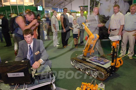 第五屆俄國(guó)際武器裝備展覽會(huì)開幕