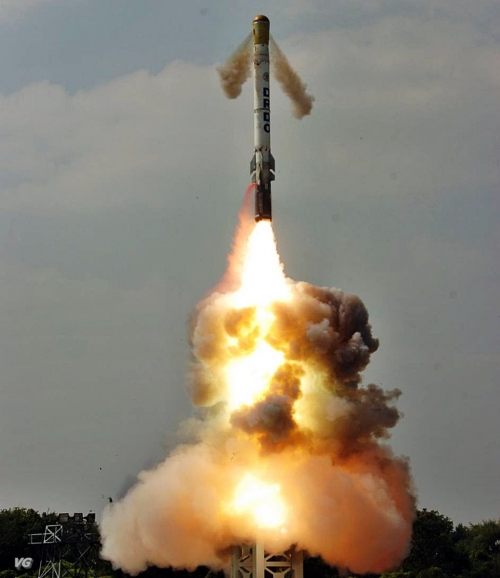 印：遏制中國(guó)要改不先用核武原則