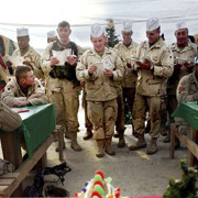 外國軍人如何過節(jié)？