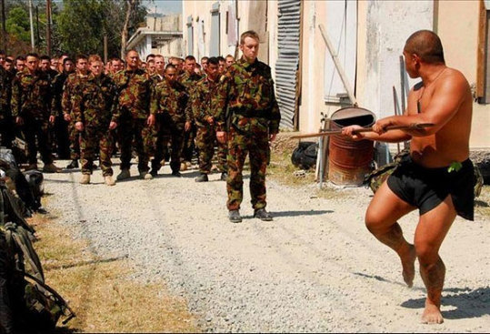 新西蘭士兵大秀“毛利戰(zhàn)舞”