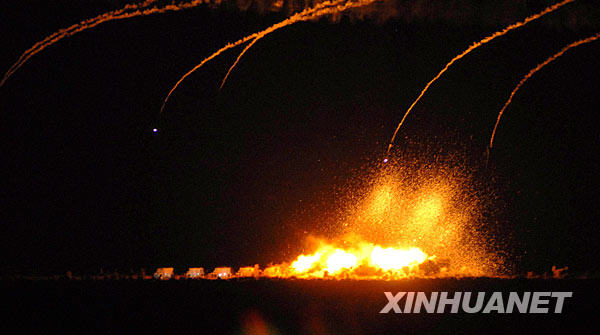 印度空軍舉行大規(guī)模演習(xí)