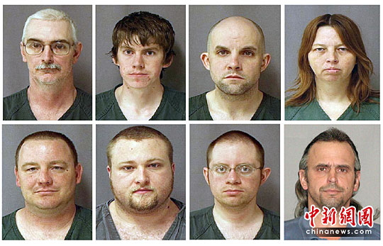 圖：美國動用裝甲車逮捕極端組織成員