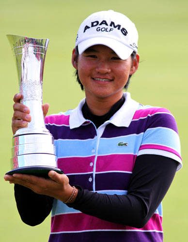 圖：臺灣選手曾雅妮英國女子高爾夫公開賽奪冠