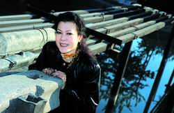 梁寧：歸來(lái)的玫瑰騎士(組圖) <br>