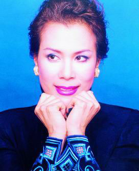 梁寧：歸來(lái)的玫瑰騎士(組圖) <br>