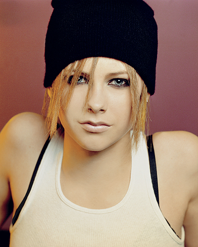 艾微兒?拉維妮8