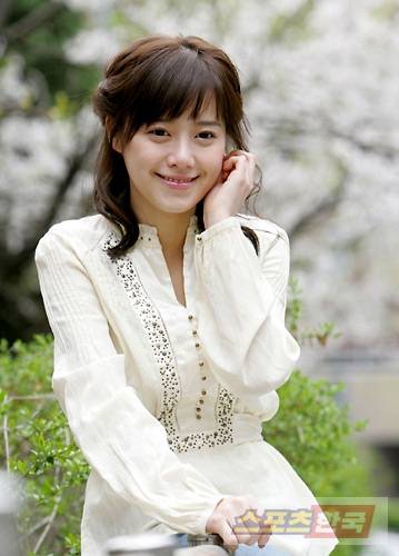 韓國(guó)網(wǎng)絡(luò)第一美女(組圖)