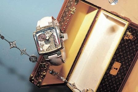 Rain亮相臺(tái)灣帶豪雨 瞇瞇眼魅力驚人(組圖)