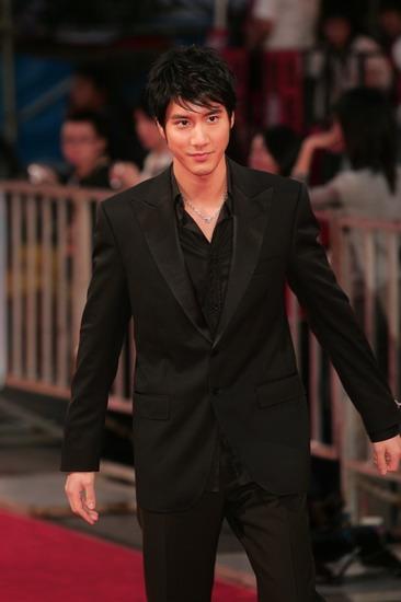 王力宏陶喆整下巴改運(圖)