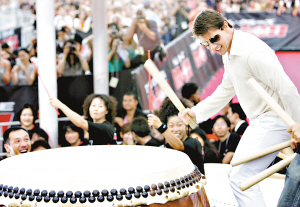 中國(guó)元素《碟3》搶分《超人》蛋糕(圖)