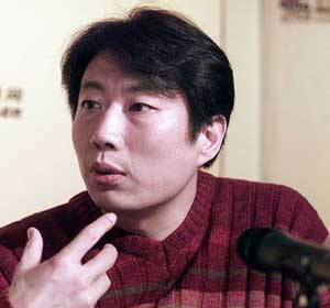 金越正式擔(dān)任2007春晚總導(dǎo)演(圖)