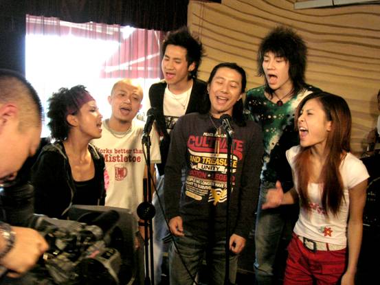 《夢(mèng)想中國(guó)》力邀鄭鈞加盟指導(dǎo)選手