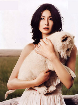 張曼玉寫(xiě)真演繹森林女王