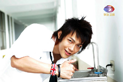 華娛衛(wèi)視:2007年看美男飆演技