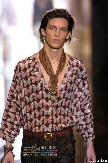 GUCCI 春季美男當(dāng)?shù)?/><br/>
</td>
</tr>

<tr>
<td></td></tr>
</table>

<div width=