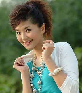 王小丫被央視遺棄? <七天大勝>啟用新人方瓊