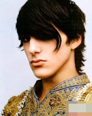 型男攻略五一假期時尚出軌