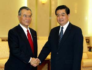 日公明黨代表批評外務(wù)省凍結(jié)對華貸款