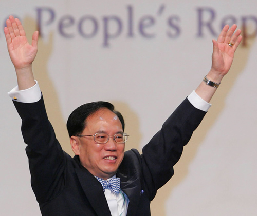 曾蔭權(quán):書寫香港精神