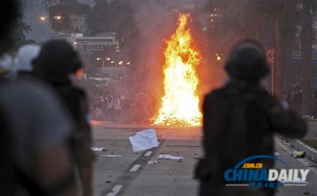 巴西爆發(fā)20年來(lái)最大抗議活動(dòng) 不滿(mǎn)政府腐敗無(wú)能