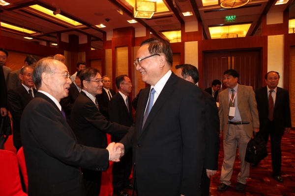 前國務(wù)委員唐家璇會見日方嘉賓